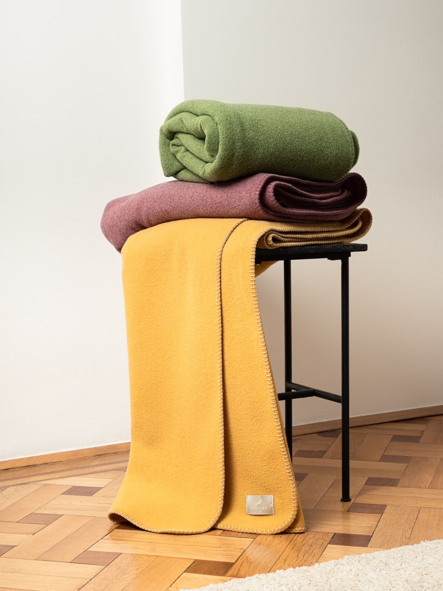 WEB_Steiner-225-1sRGB_1920x1920 Steiner Wohndecken aus Alpaka aus Österreich in diversen Farben bei Daunenspiel