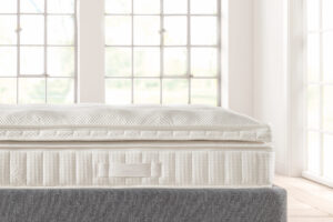 Dormiente Topper gefüllt mit Naturlatex, 100% nachhaltig im Daunenspiel Onlineshop erhältlich