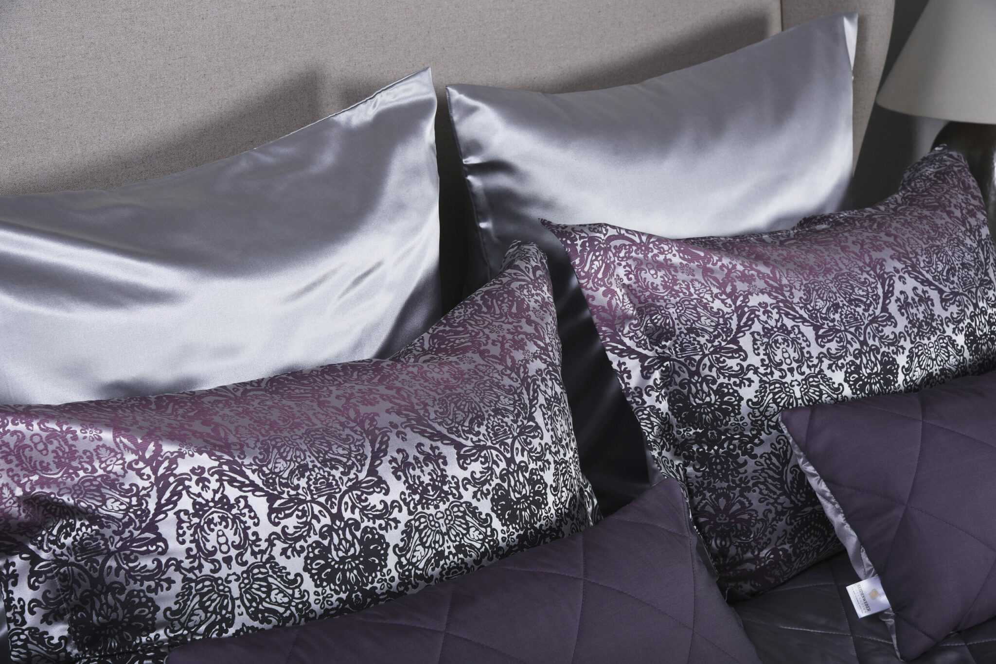 Seidenweber Pam-berry-Kissen Edle Seidenbettwäsche von Seidenweber Collection bei Daunenspiel online