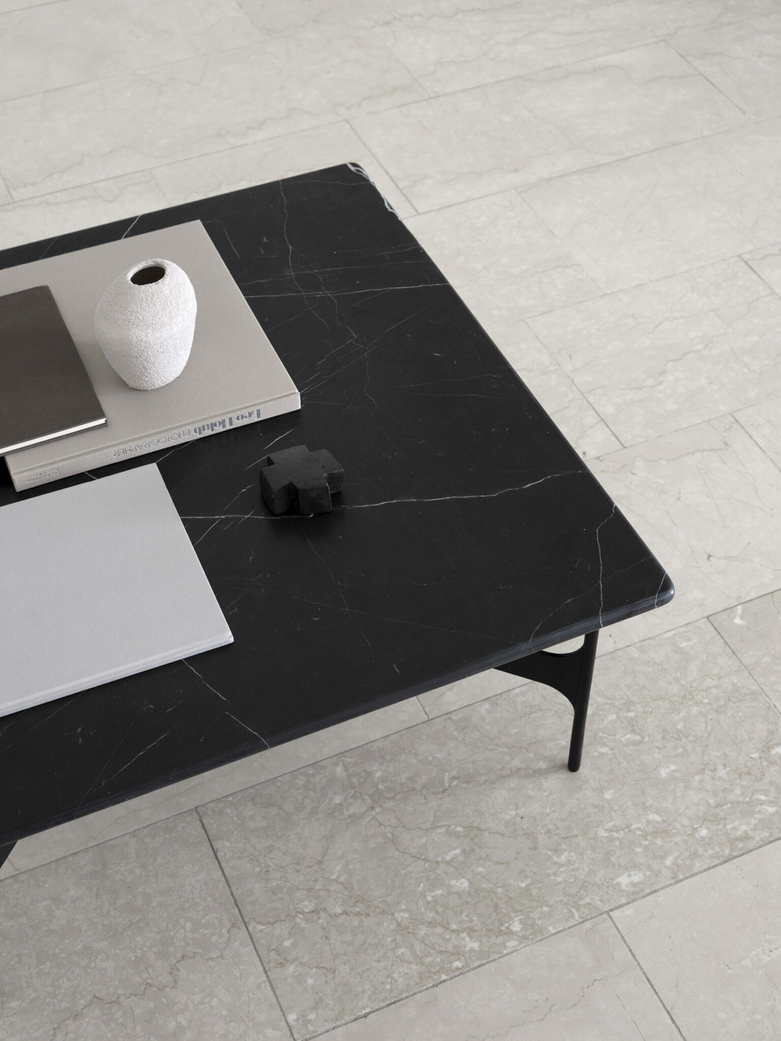 Floema_Detail_Square coffee table_V2_72 dpi