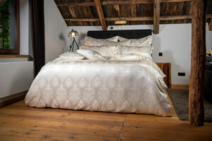 Seidenweber Seidenbettwäsche bei Daunenspiel