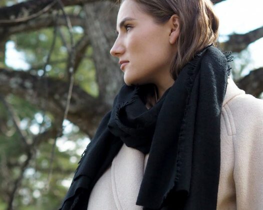 balmuir_helsinki_scarf_black_4 Balmuir Schal Helsiniki bei Daunenspiel im Online-Shop