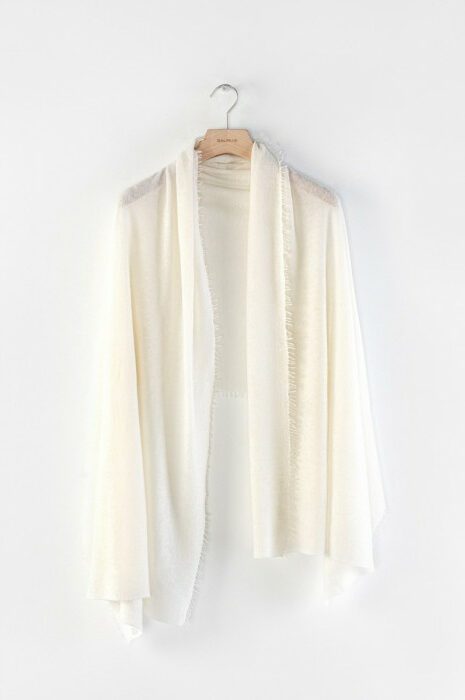 balmuir_helsinki_scarf_ivory_1_ Balmuir Schal Helsiniki bei Daunenspiel im Online-Shop