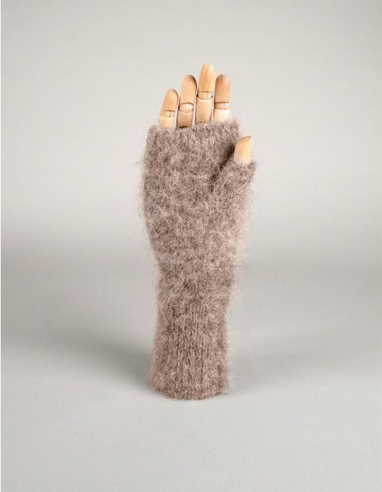 balmuir_mia_wrist_warmers_latte.web2_1 Balmuir Mia Pulswärmer bei Daunenspiel im Online-Shop