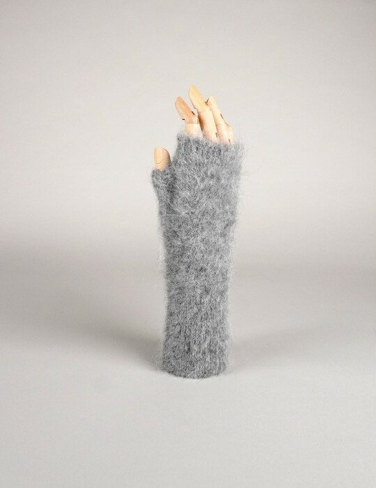 balmuir_mia_wrist_warmers_mid_grey_web Balmuir Mia Pulswärmer bei Daunenspiel im Online-Shop