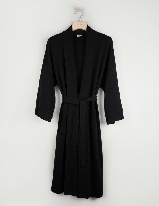 balmuir_monaco-kimono_coatigan_black.web Balmuir Monaco Coatigan im Onlineshop von Daunenspiel